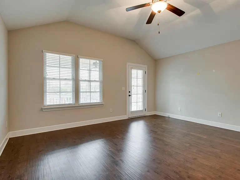 5218 Kentucky Ave — Photo 14