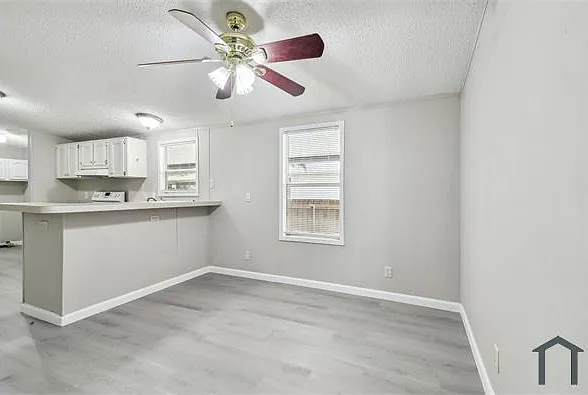 10607 Bay Hills Cir — Photo 7