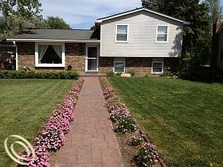 1st image of 9155 Glasgow Dr