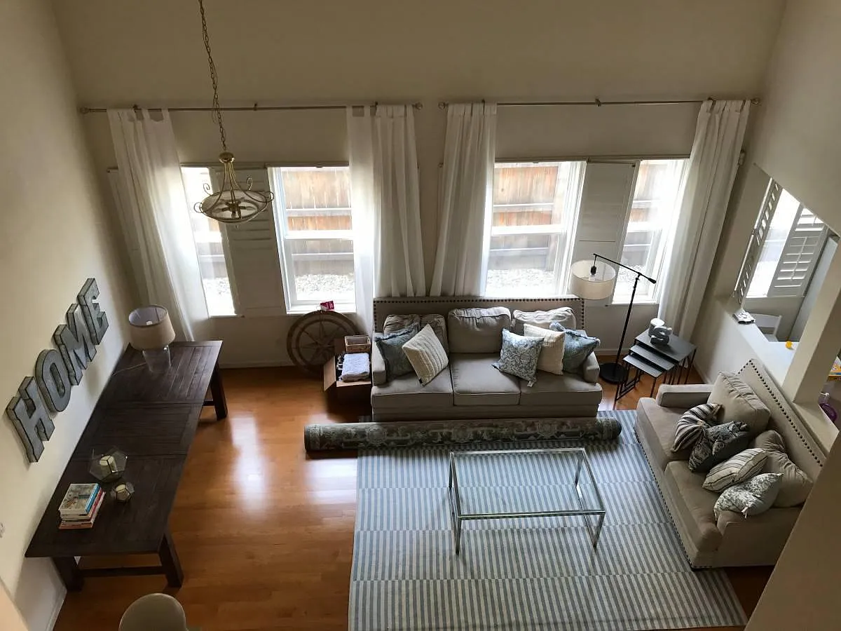 2124 Rockwell Dr — Photo 3