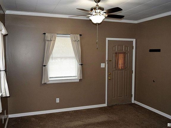 4th image of 1275 Beecher Ave