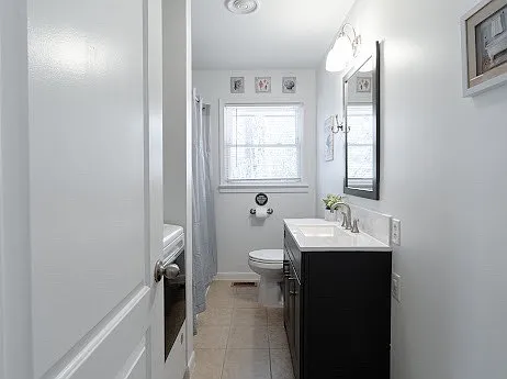 224 Adams St — Photo 15