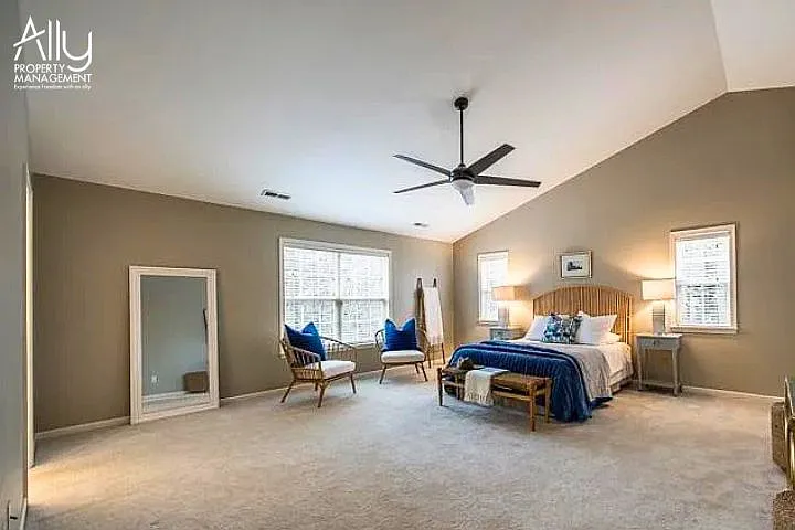 170 W Rosewood Dr — Photo 50