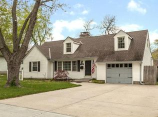 7736 Fontana St, Prairie Village, KS 66208