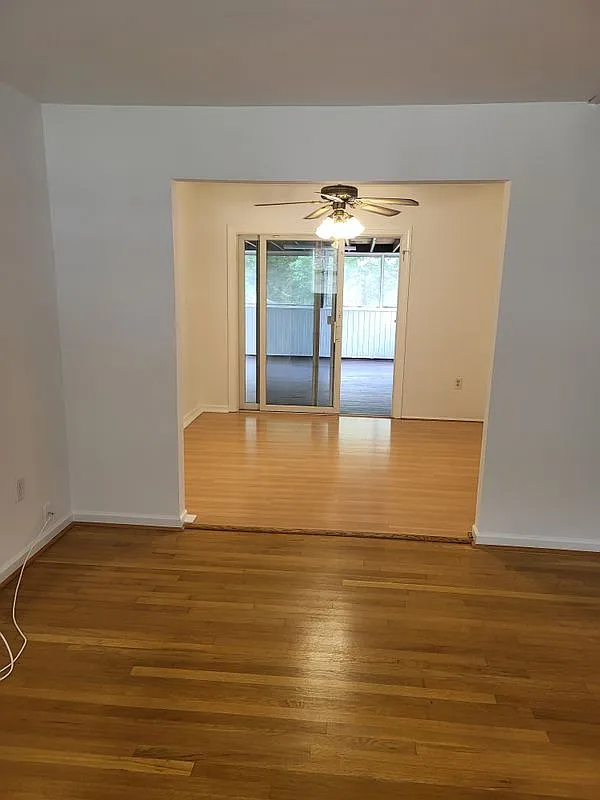 4 bed, 2.0 bath, 1827 sqft, $2,700 — Photo 4