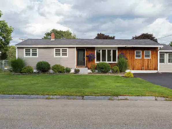 39 Coakley Rd, Portsmouth, NH 03801