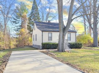 11843 Beech Daly Rd, Taylor, MI 48180