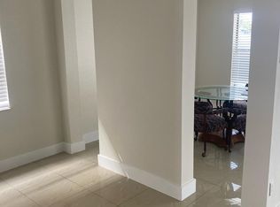 2643 W 60th Pl, Hialeah, FL 33016