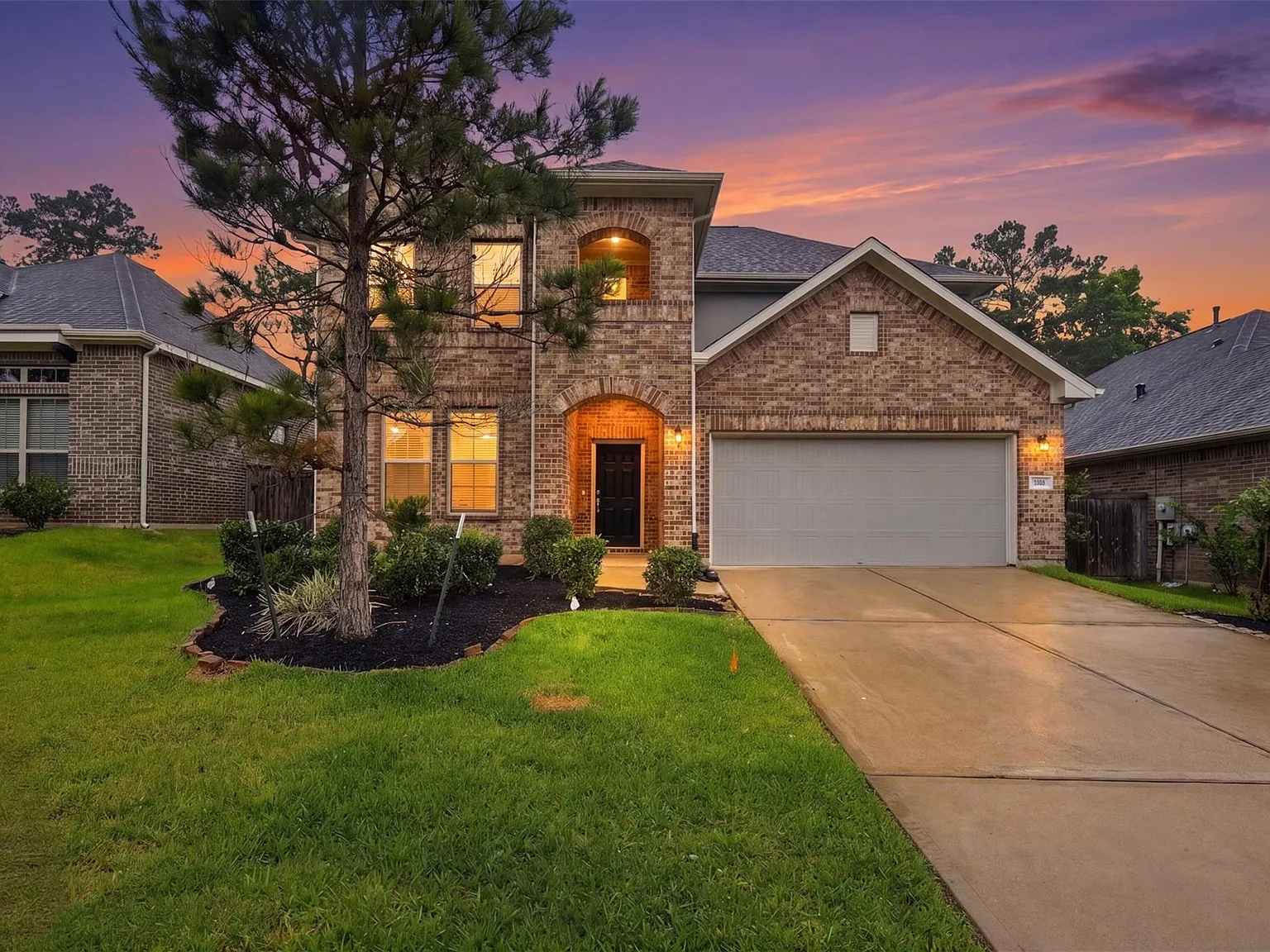 5 bed, 4.0 bath, 2762 sqft, $3,000 — Photo 1