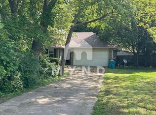 2864 S Quail Ave, Springfield, MO 65807