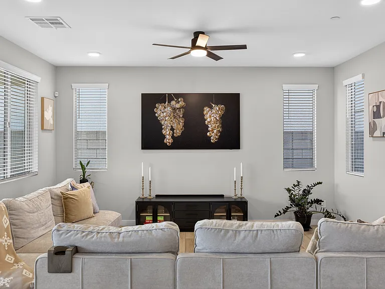10255 Vonbulin Ave — Photo 10