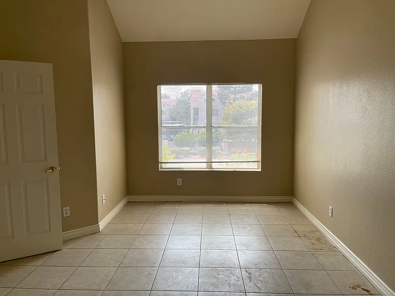 5125 W Reno Ave #2012 — Photo 10