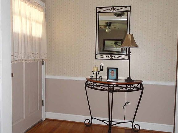 Entry: Lovely wood flooring