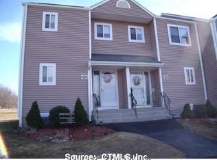 125 Stoneheights Dr, Waterford, CT 06385