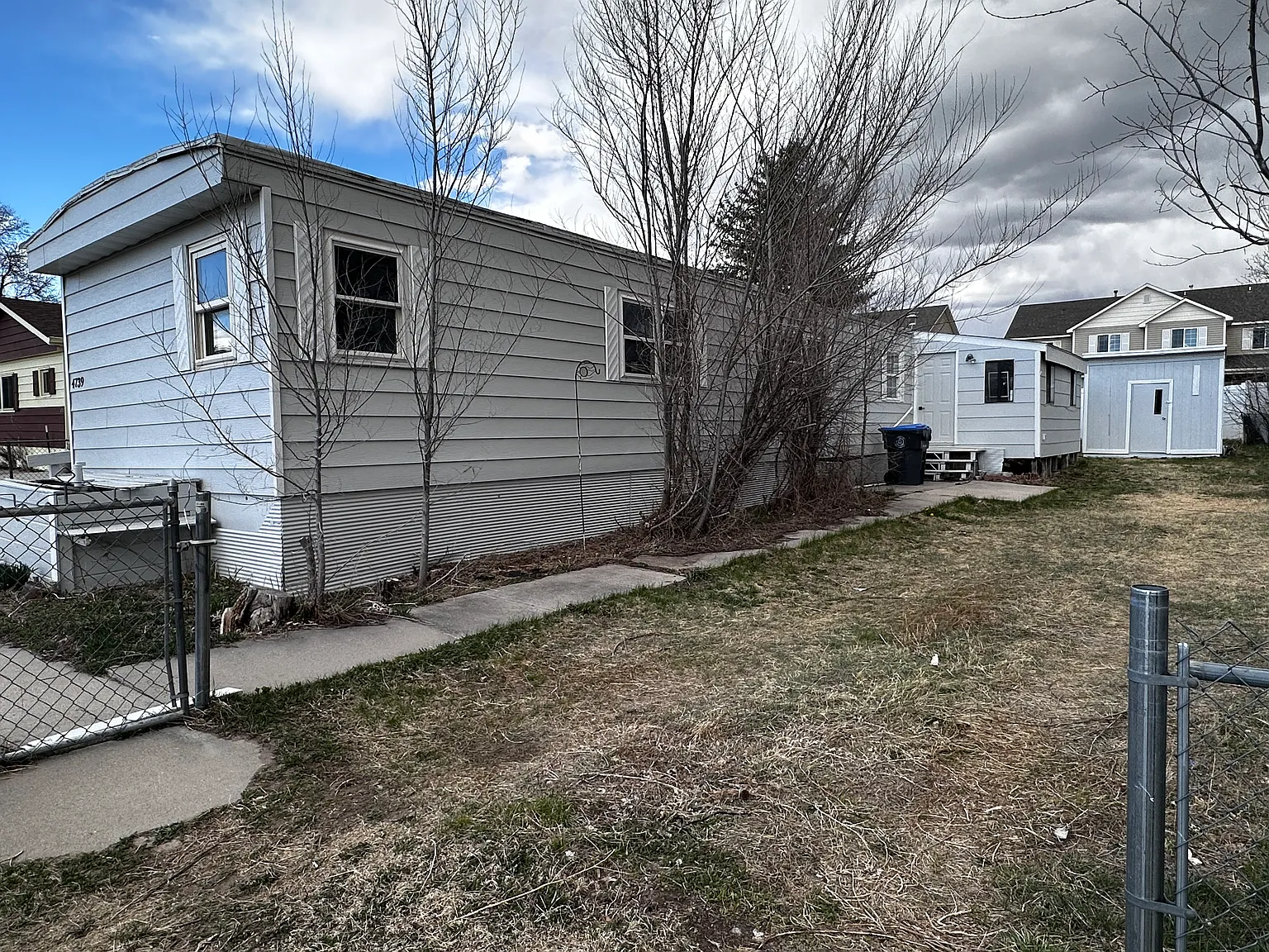 3 bed, 1180 sqft, $2,100 — Photo 2