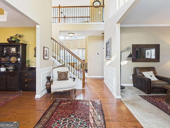 3rd image of 328 Field House Cir SW