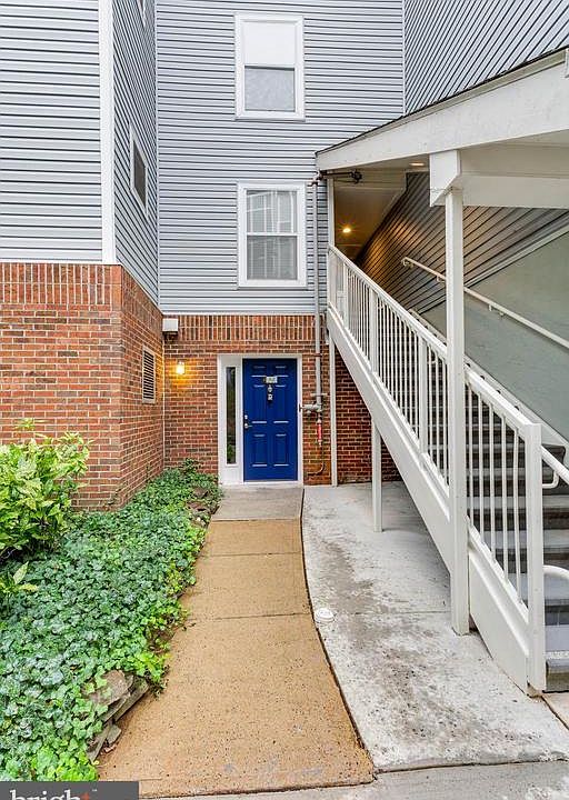 The cutest entrance to your new home!