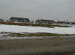 720 Bethany Rd, Sycamore, IL 60178