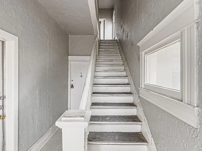 809 N Virginia St — Photo 3