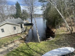 26 Hamilton Dr, Holland, MA 01521