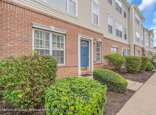 11 Kosmoski Ter #106, Parlin, NJ 08859