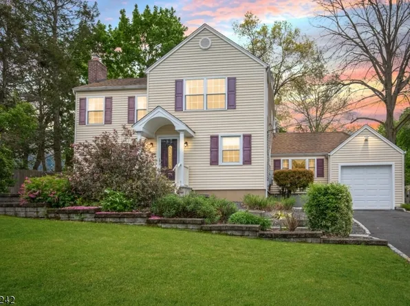 59 Madison St, Long Hill Twp., NJ 07933