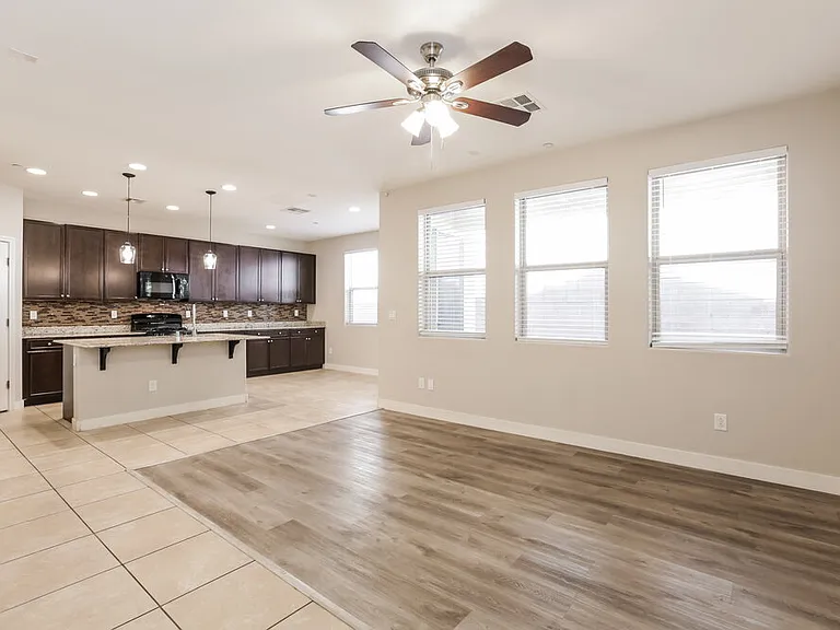 7563 Bethel Cove Ct — Photo 4
