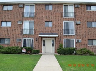 1257 Harding Ave APT B2, Des Plaines, IL 60016