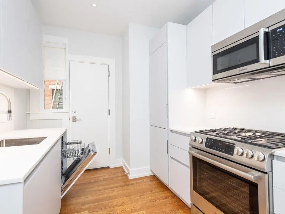 17 Forest St #23