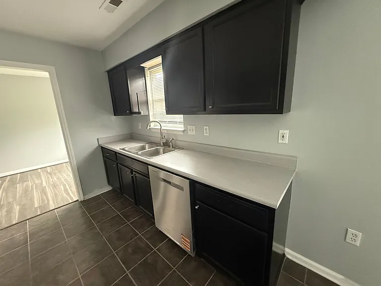 4826 Golfview Dr NE — Photo 8