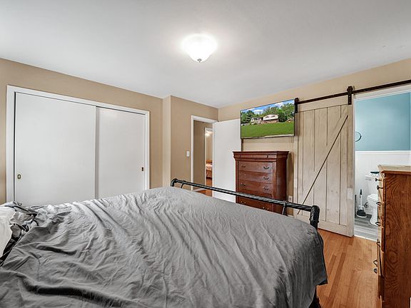 5th image of 844 Sherwood Forest Dr