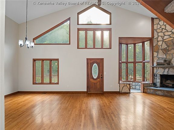 3rd image of 3816 Sams Fork Rd