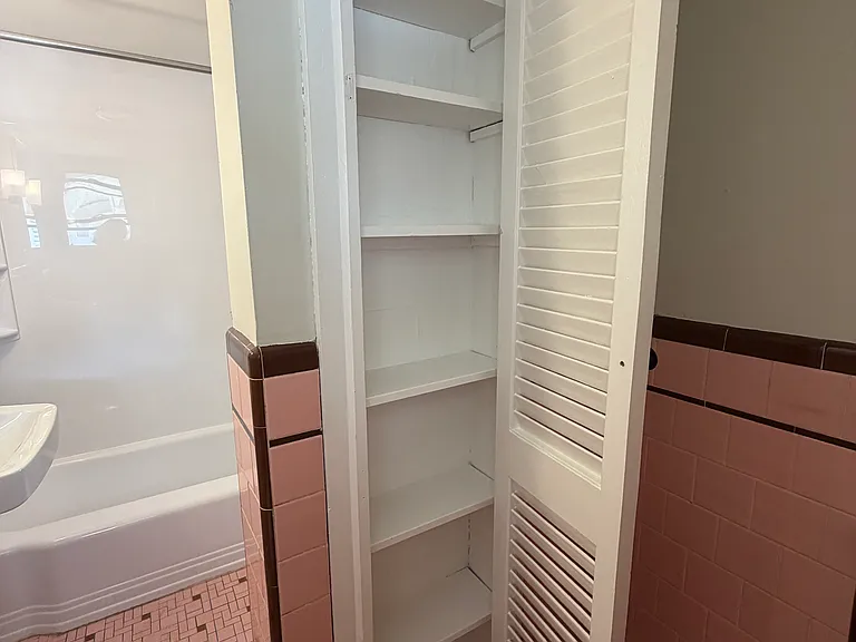 35 Catherine St #1 — Photo 28