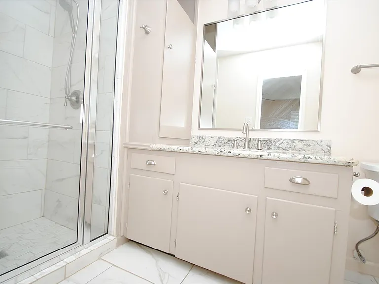 10034 Cedardale Dr — Photo 30
