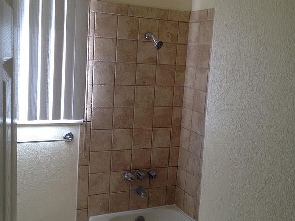 5th image of 1851 Valencia Ave