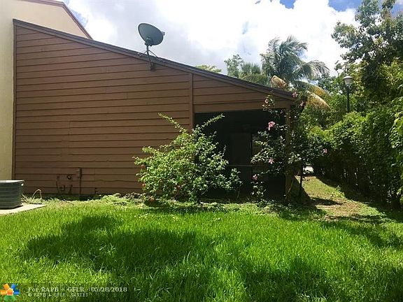 4th image of 6091 Buckeye Ct APT A