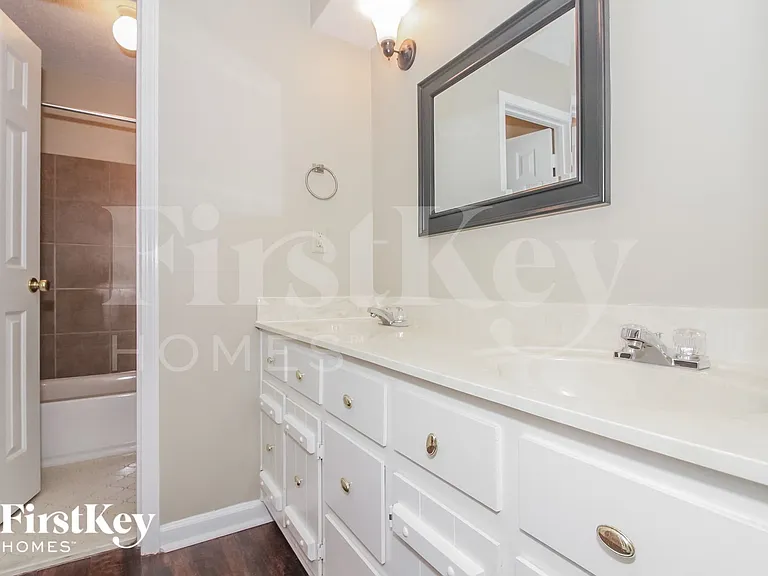 7161 Oak Chase Ln — Photo 9