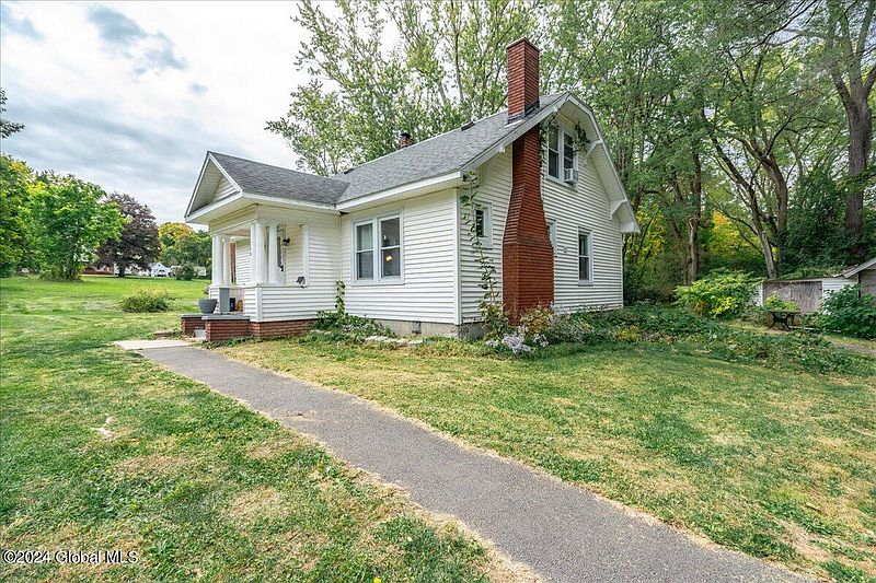 5th image of 144 West Glenville Road