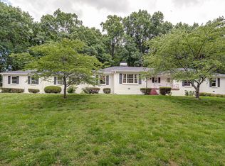6006 Hickory Valley Rd, Nashville, TN 37205