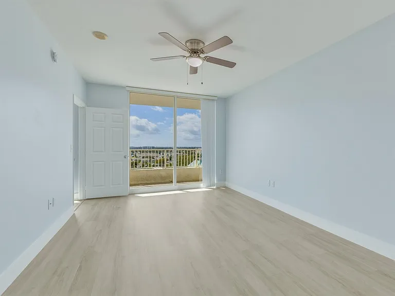 625 Casa Loma Blvd #1206 — Photo 26