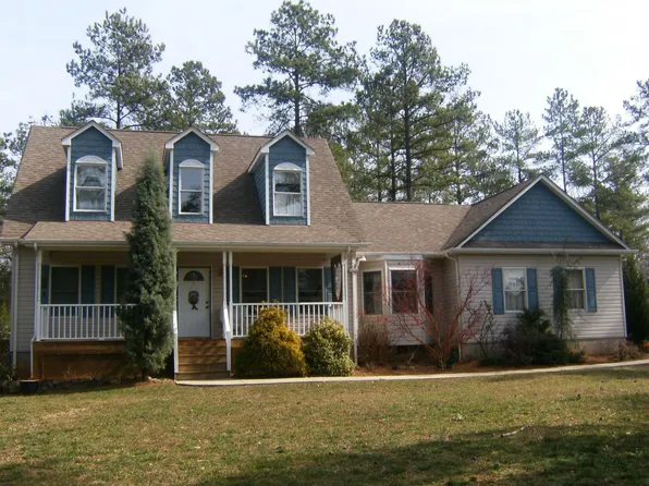 1569 Forest Ridge Dr, Stanley, NC 28164