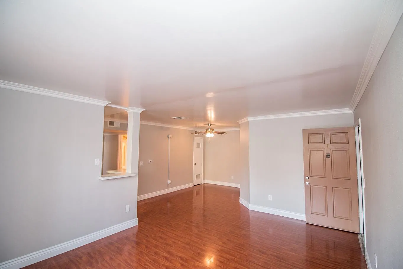 $3,000 / completely renovated 3BR+2BA+2parking, hardwood, Hollywood — Photo 1