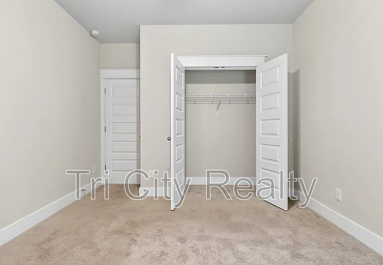 6230 Gordon Rd — Photo 37