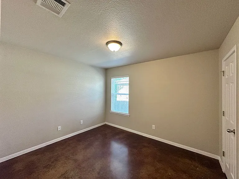 928 Maplewood St — Photo 20