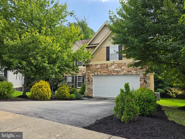 305 Carolee Cir, Springfield, PA 19064
