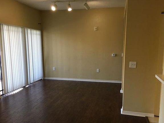 4th image of 2807 Veronia Dr APT 111
