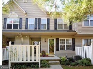 907 Cherry Wood Ct, Phoenixville, PA 19460