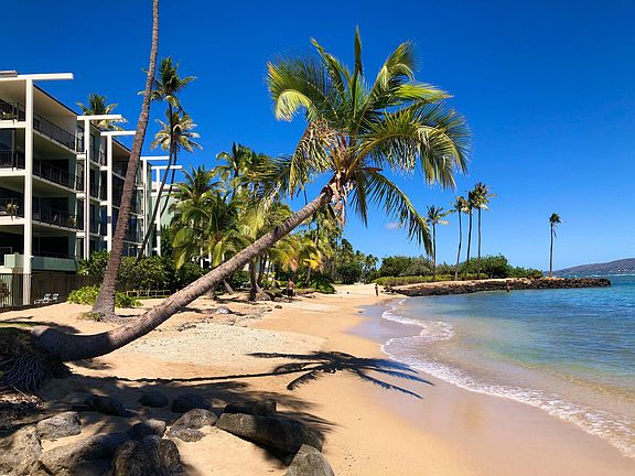 Location is direct beachfront_