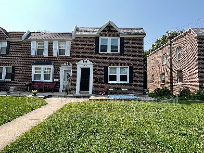 1st image of 198 Bridge St APT B