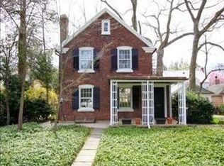 18 Litchfield Rd, Port Washington, NY 11050